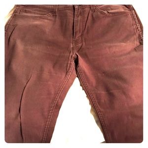 Burgundy Levi’s 511